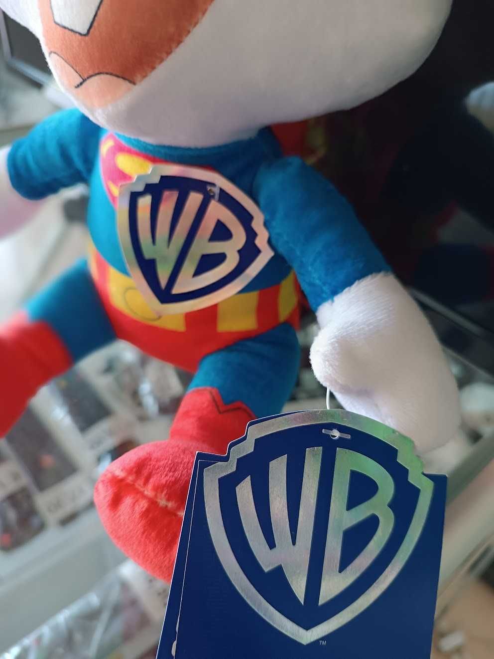 PROMO:Peluche Bugs Bunny Superman 30cm (Edição 100 anos Warner Bros.)