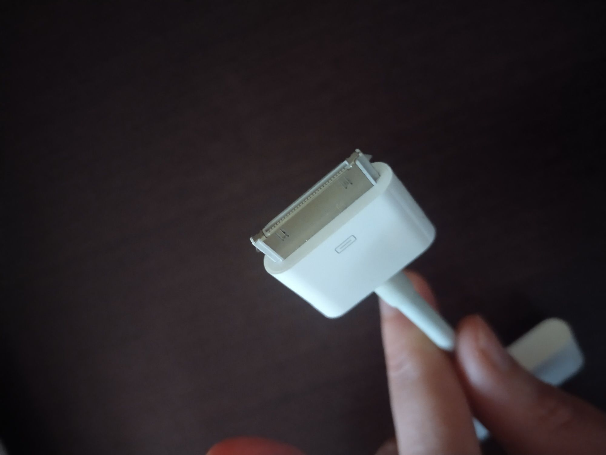 Переходник Apple iPhone или iPad (30-pin) к телевизору (HDMI) A1422