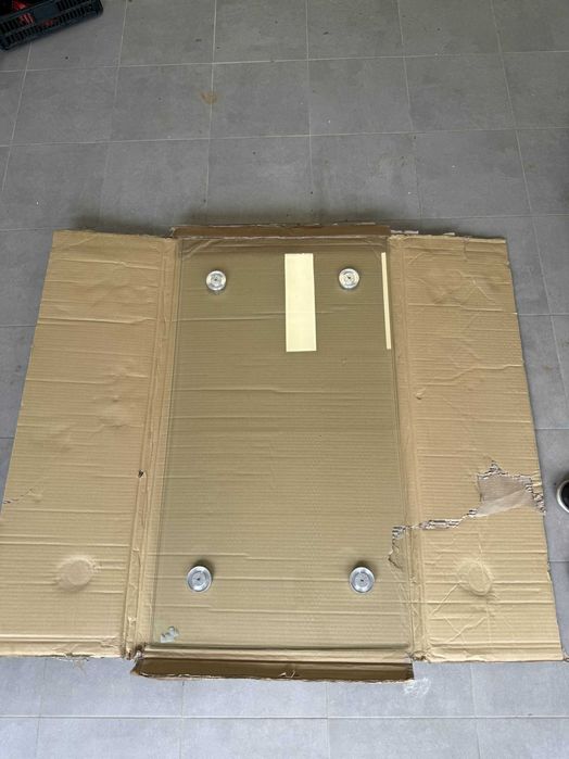 Szkła dla blatów kawowych.