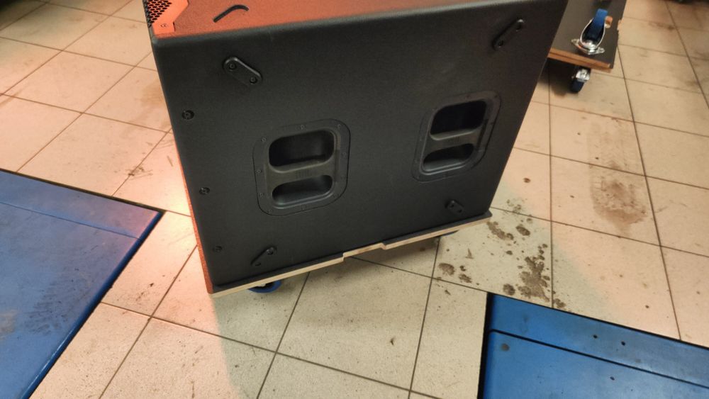 JBL Srx 928s transpotrer deskorolka podwozie