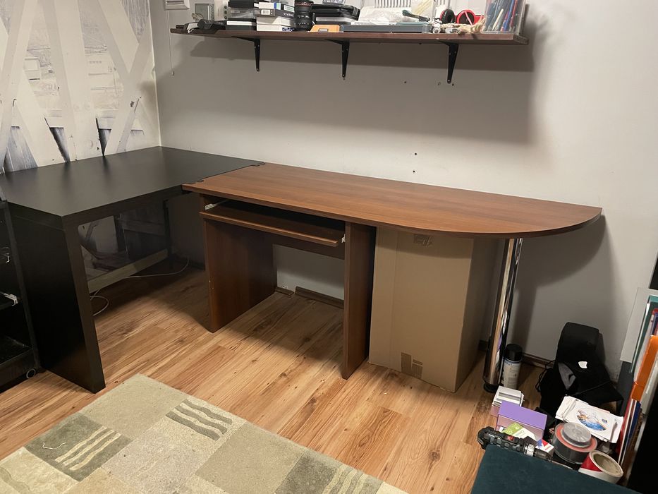 Biurko zaokrąglone do biura