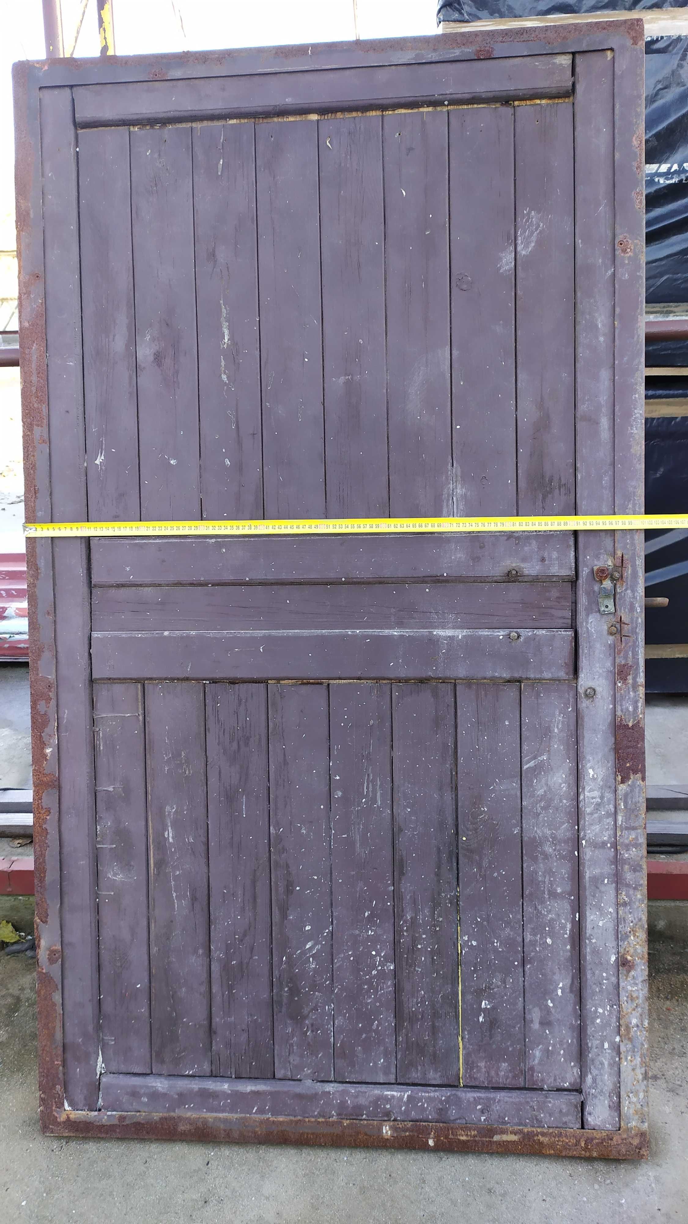 Brama Garaż Drzwi skrzydła demontaż odzysk używana drewno 2X2 używana