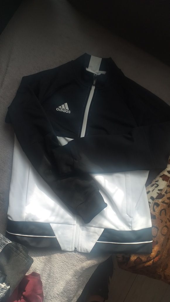 Bluza firmy Adidas 140