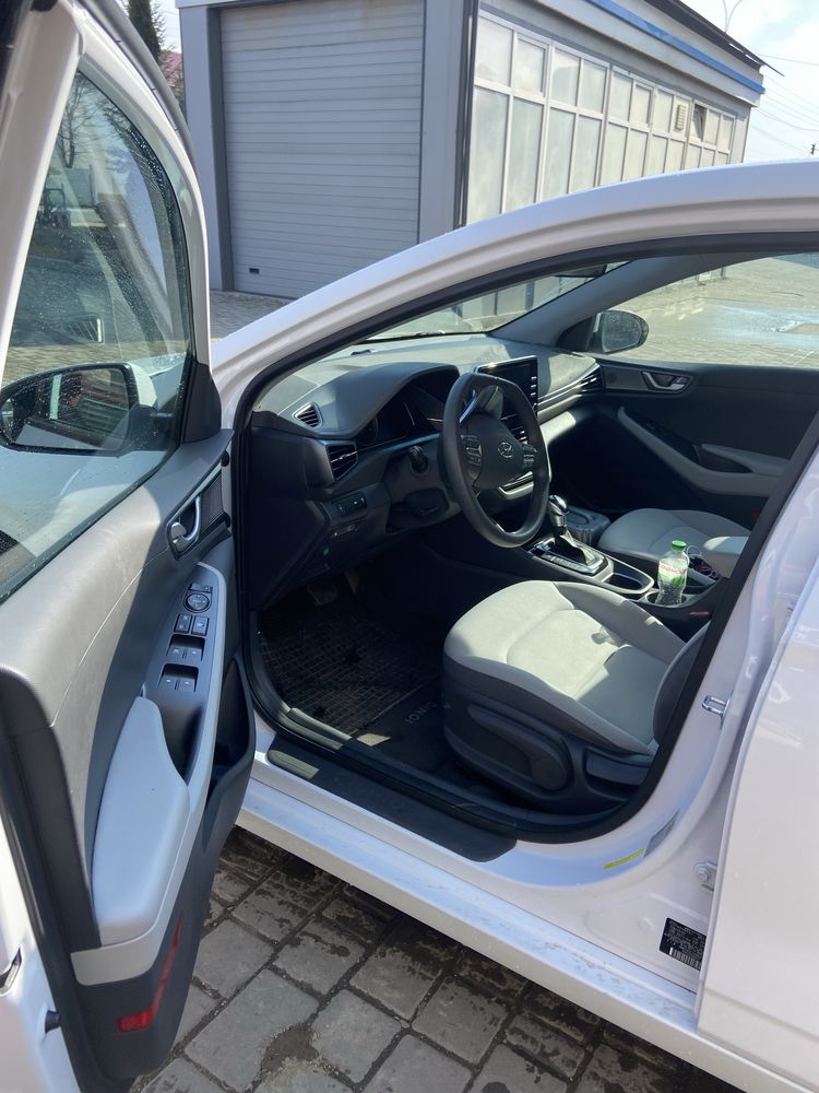Hyundai Ioniq 2021 HV (Hybrid)