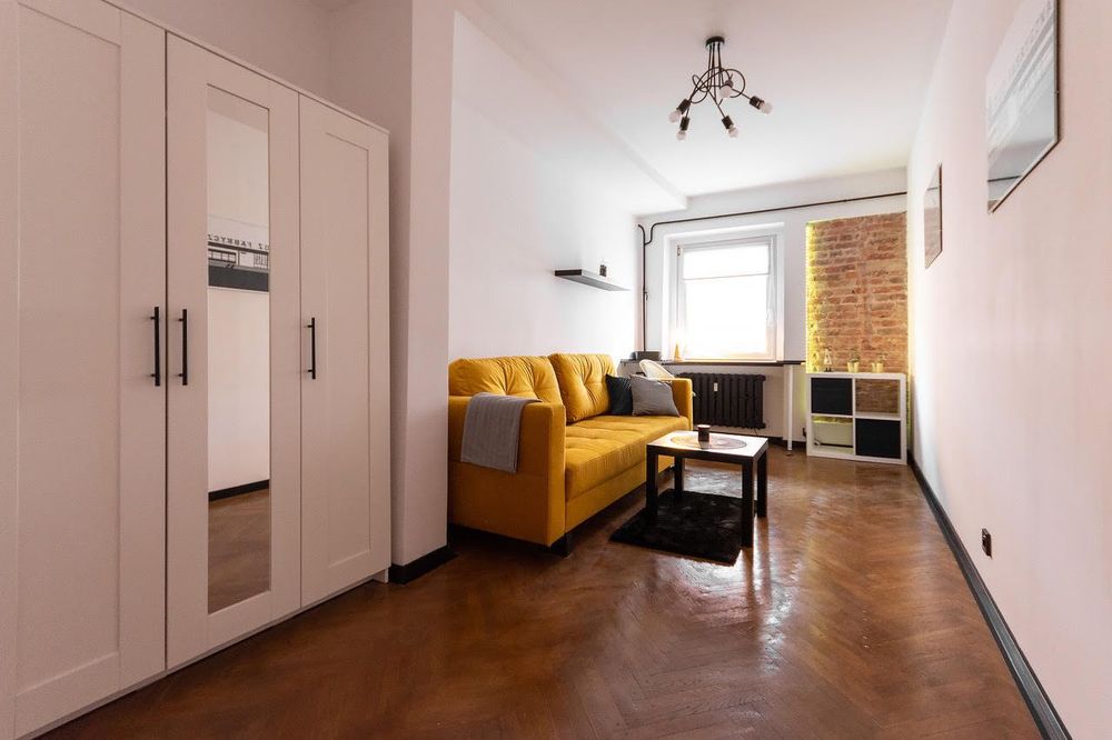 klimatyczny pokoj, ścisłe centrum, 500m piotrkowska //ENG