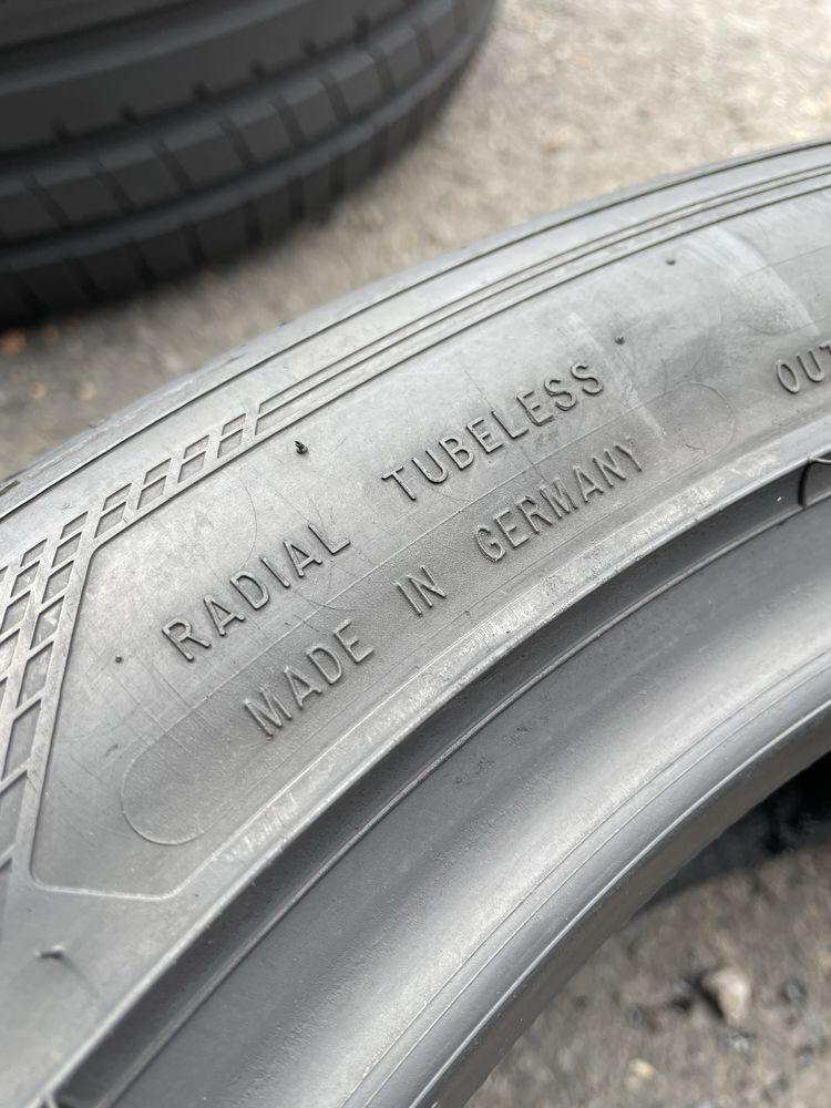 245/45 R19 Goodyear Eagle F1/ Germany/ 2шт./ як нові