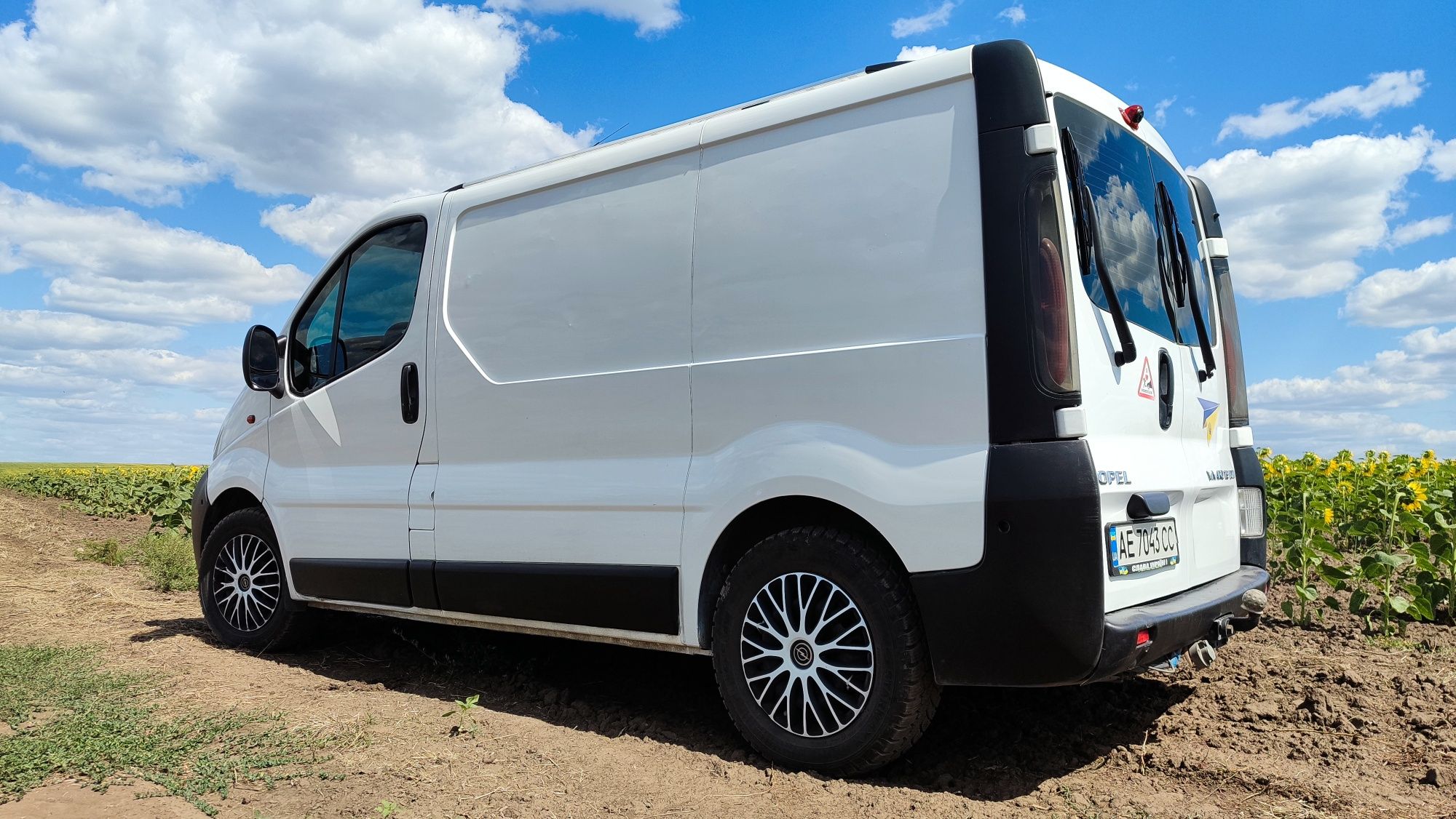 Opel Vivaro 1.9  вантажный