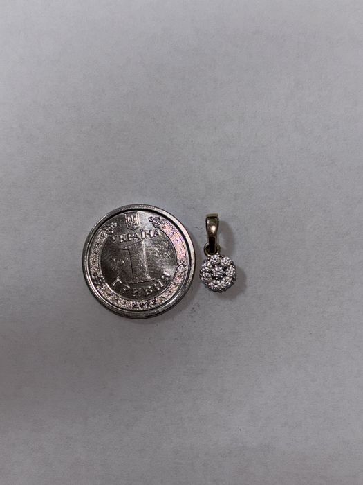 Золотий кулон 585 проби з камінцями (квітка/сніжинка)