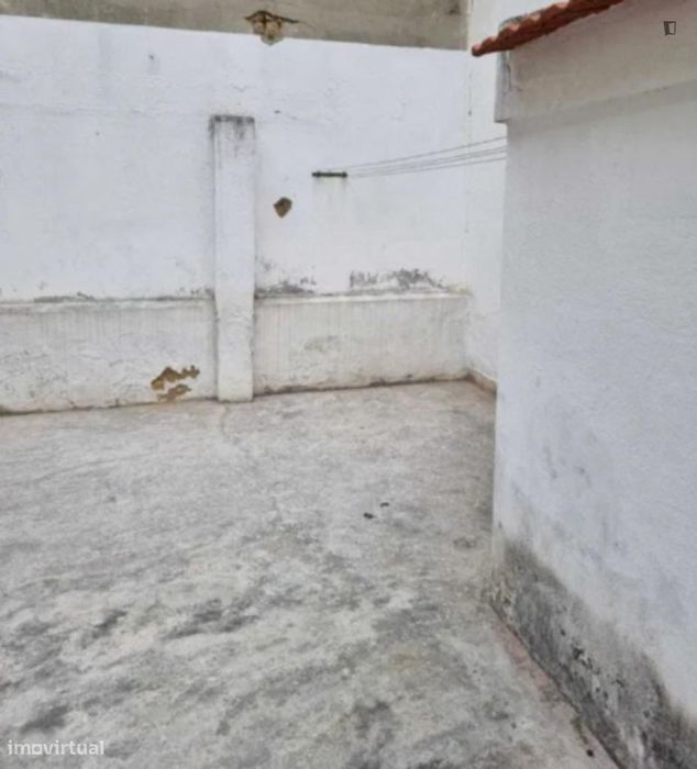 Quarto - localizado em Arroios Lisbon