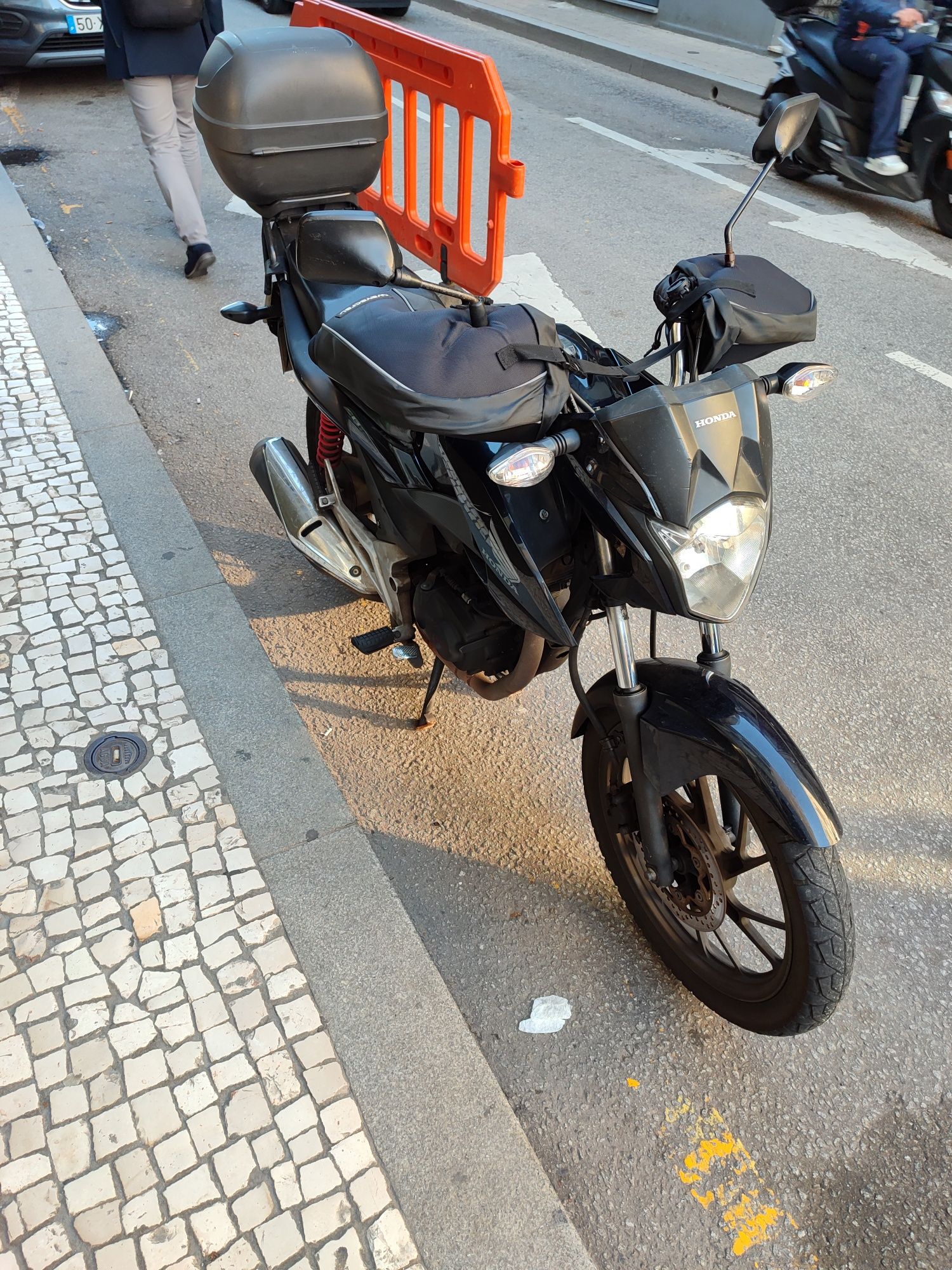 Vendo Honda cb125f