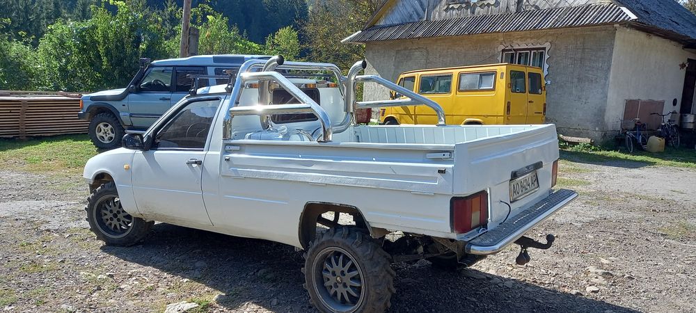 Москвич ИЖ ода.2002р.