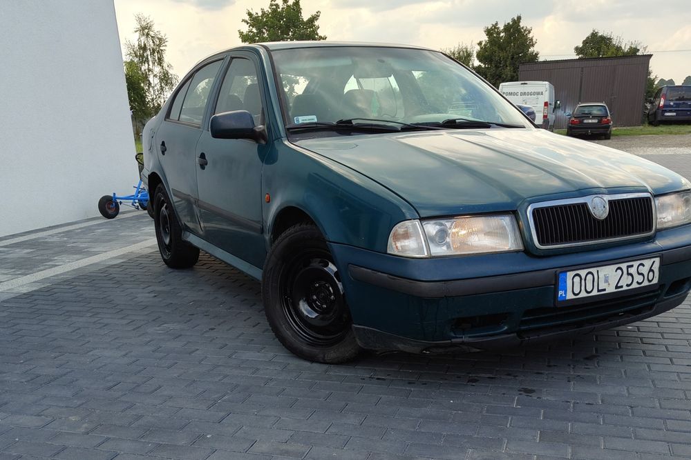 Skoda Octavia 1,9 TDI zwykły długie opłaty