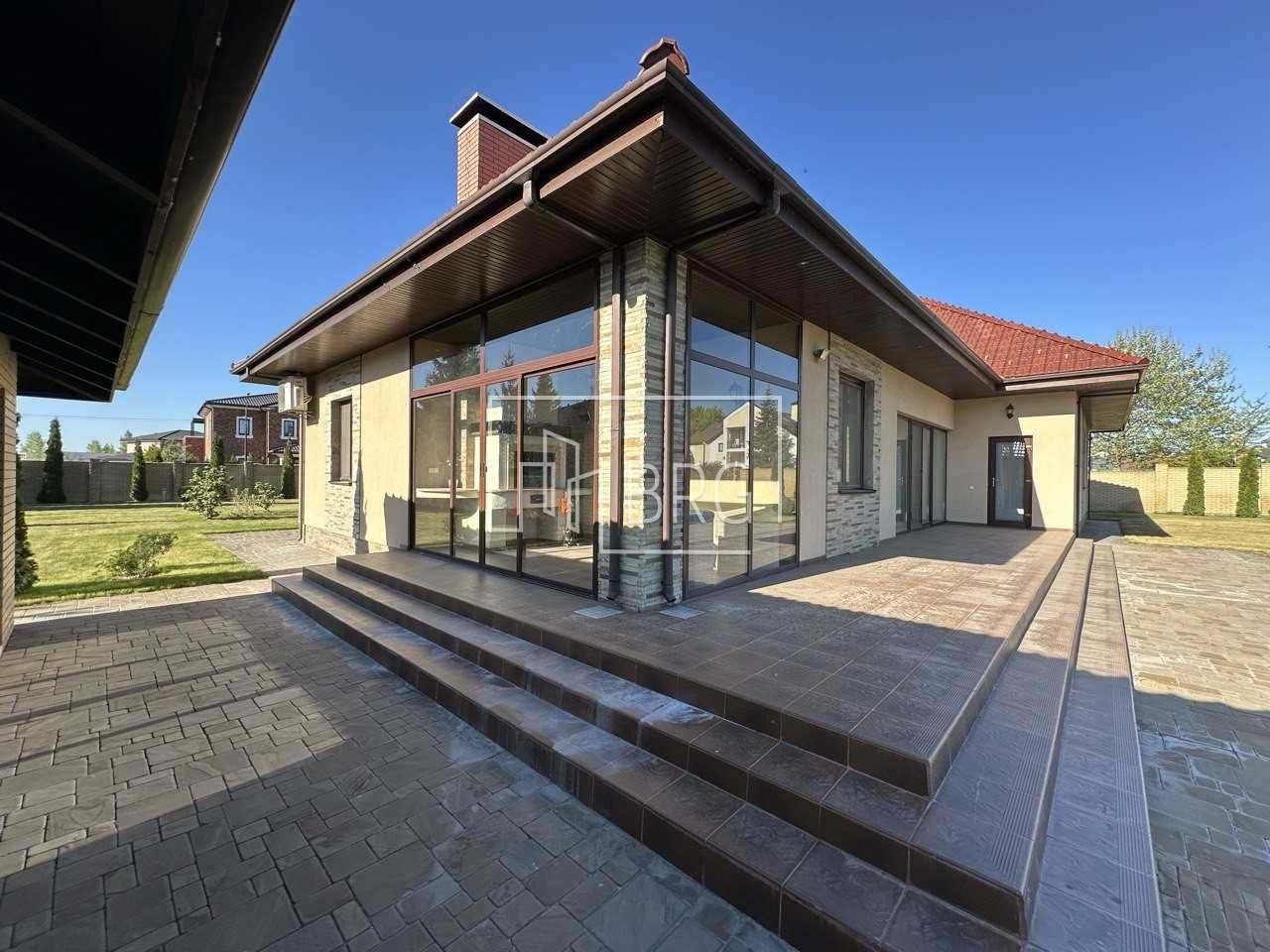 Продажа дома в КГ Днипрова хвыля 5 спален, бассейн Дамба Козин без %