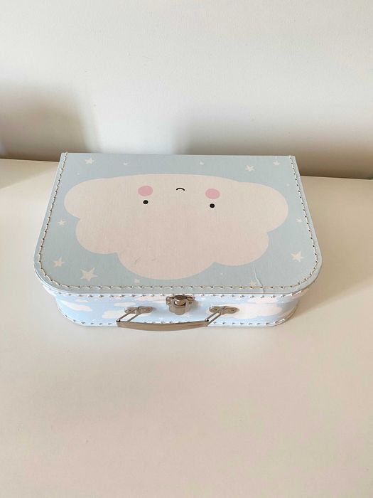 Mala de Cartão Infantil – Nuvem