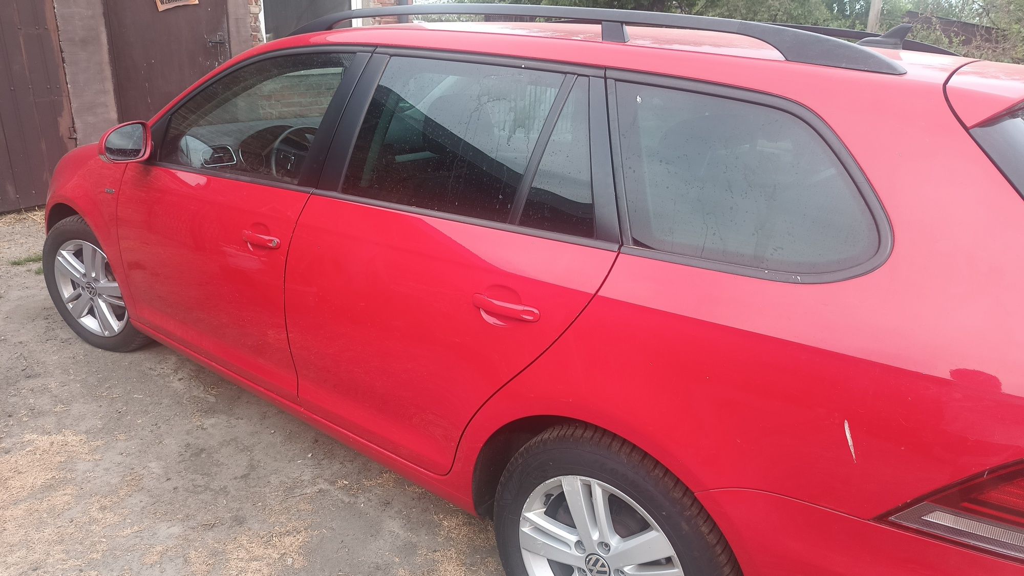 Volkswagen Golf VI . 1.6 TDI