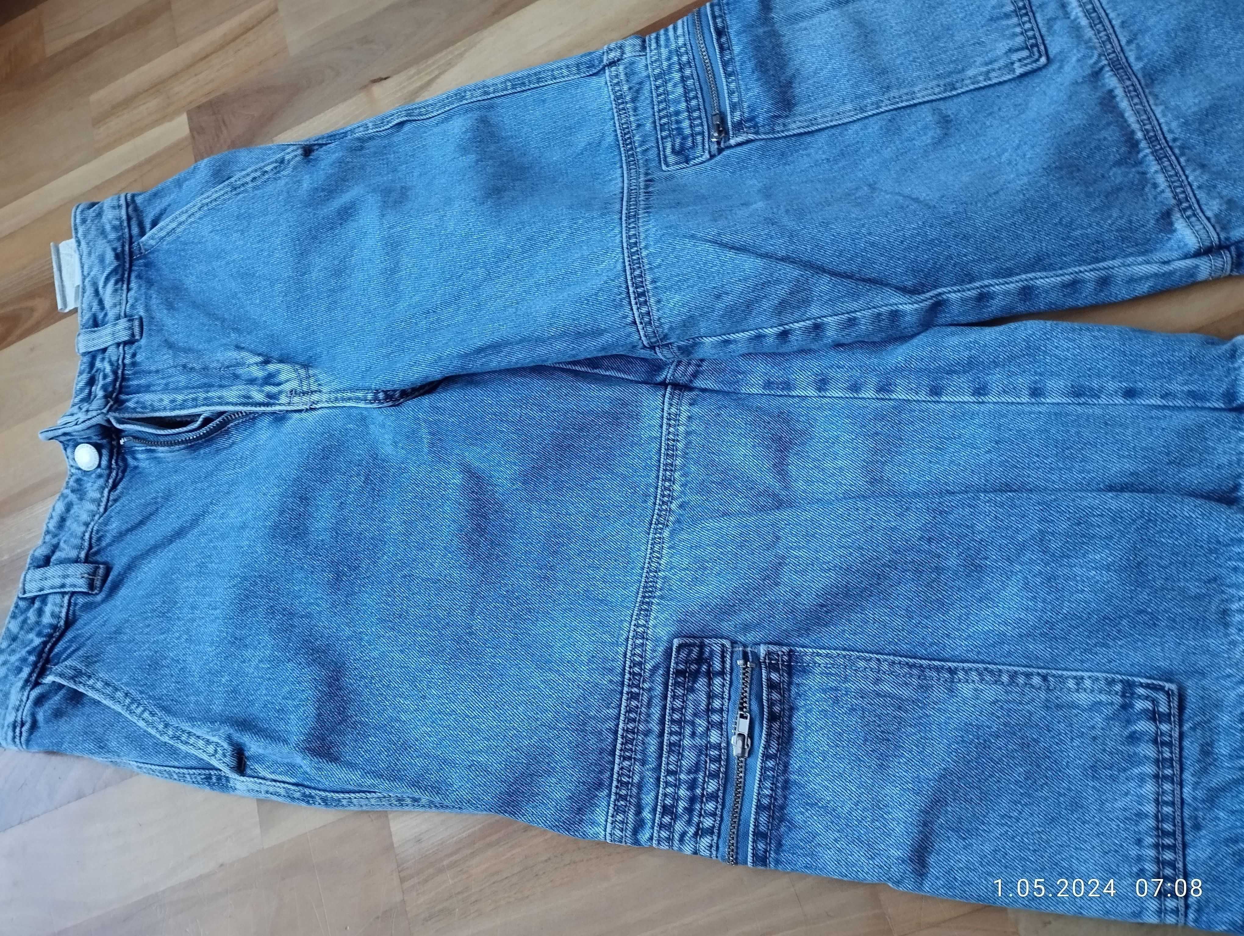 Spodnie jeansy wide leg z kieszeniami oversize STRADIVARIUS roz.38