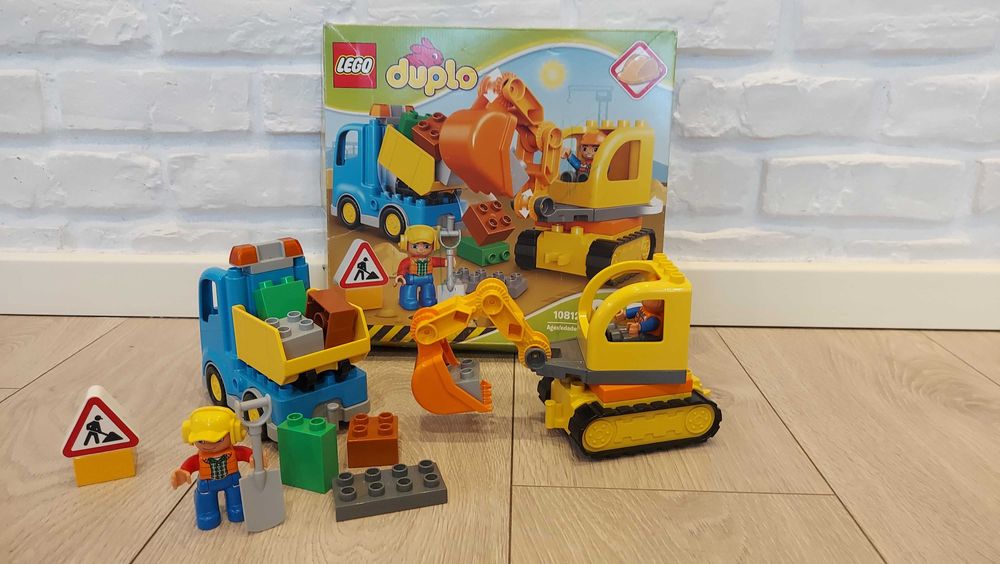 LEGO DUPLO Ciężarówka i koparka gąsienicowa 10812 (używane)