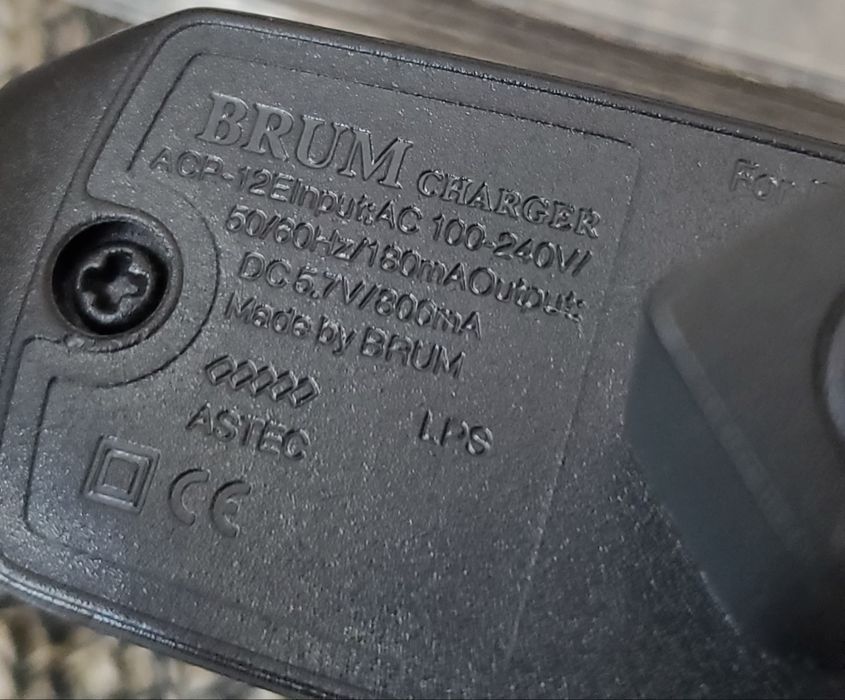 Зарядное устройство на 800mA для телефона Sony Ericsson