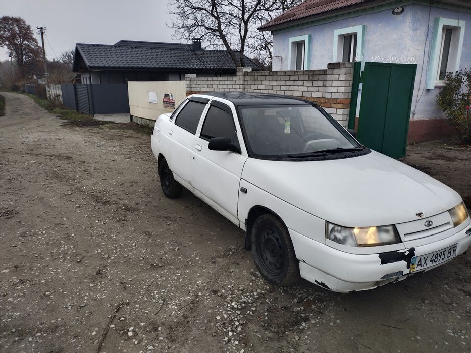 Продам неплохой авто ваз 2110.газ.бензин.свежий антифриз.новый стартер