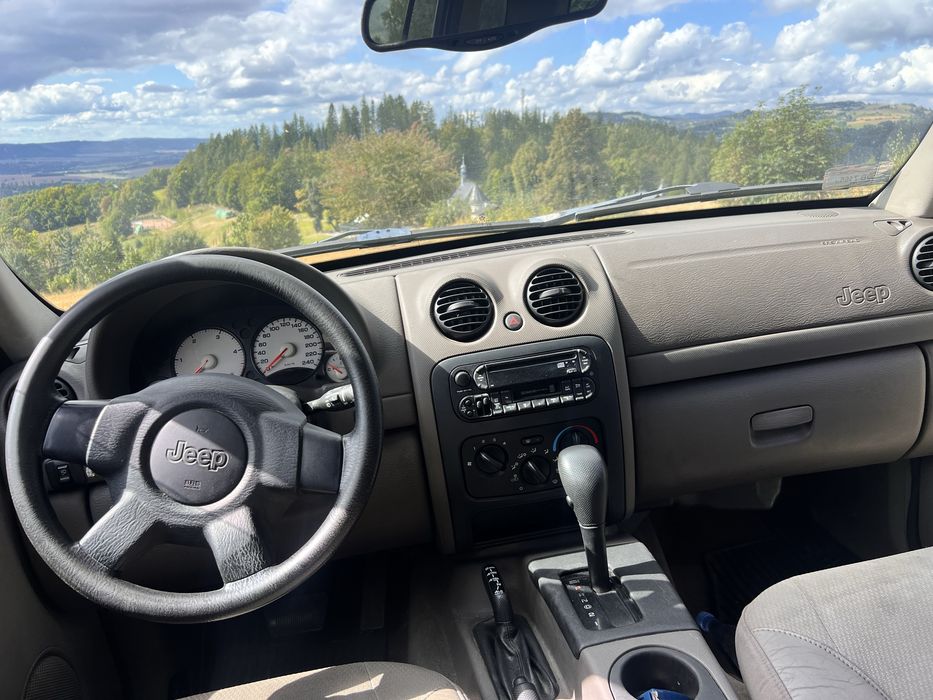 Jeep Cherokee KJ 2.8 CRD Renegade 4x4 Nowe Opony A/T Zdrowa blacharka