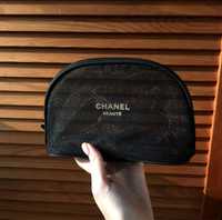 Косметички Chanel