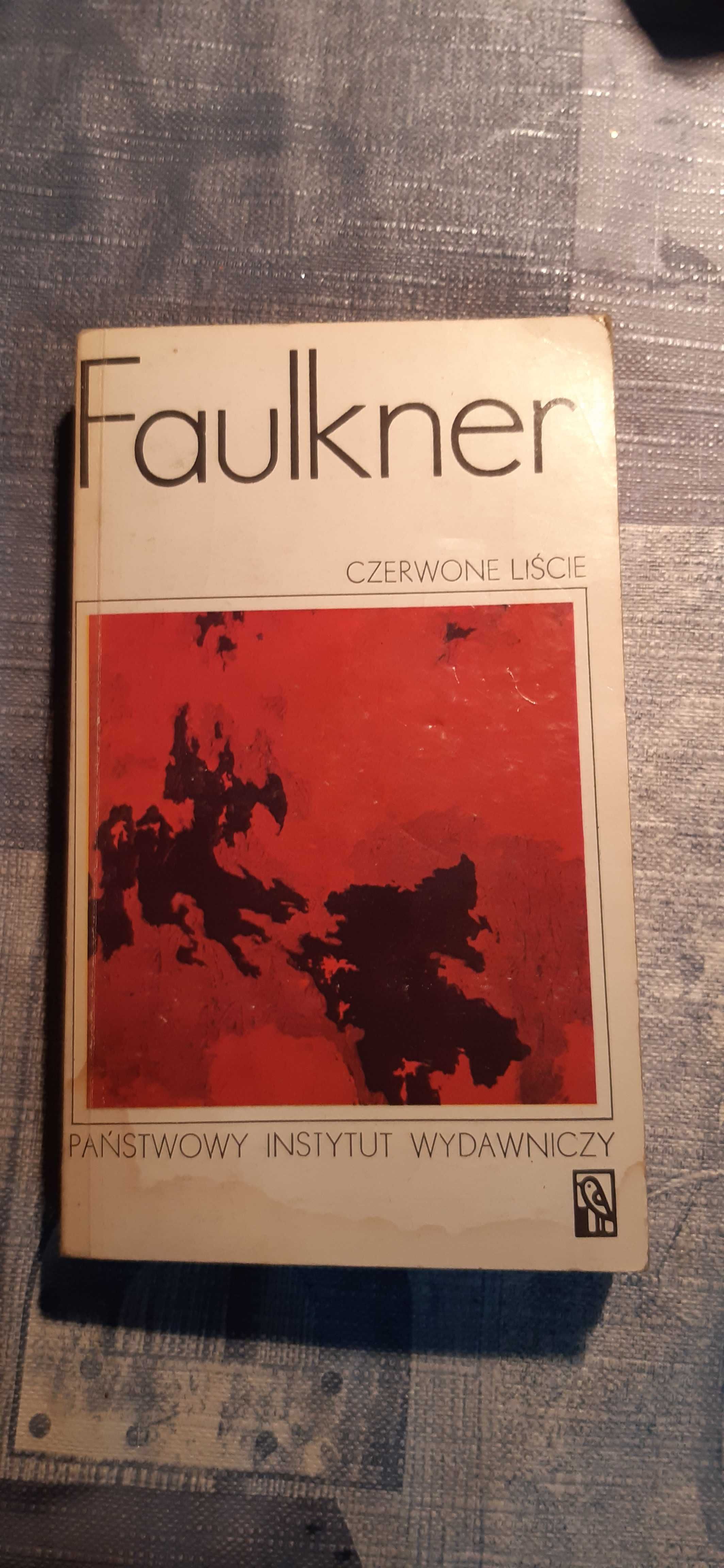 faulkner czerwone liście