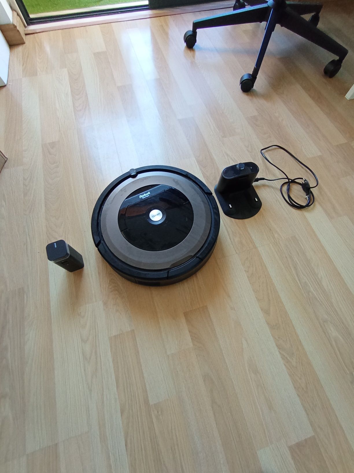 Aspirador iRobot Roomba 896