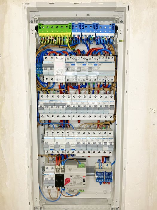 Электрик Одесса, электромонтаж, подключение ИБП