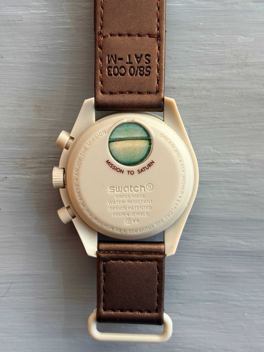 Zegarek Omega Moonswatch Mission to Saturn