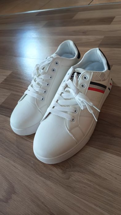 Buty męskie sportowe
