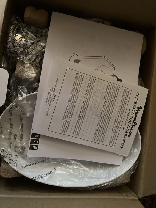 Продам нову електричну мʼясорубку