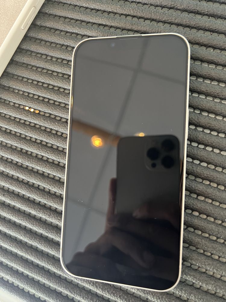 Iphone 14 branco IMPECAVEL