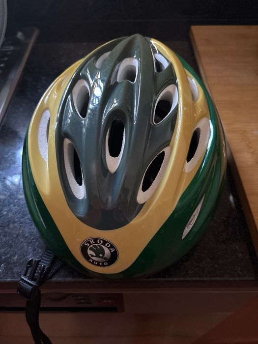 Capacete Skoda L bicicleta