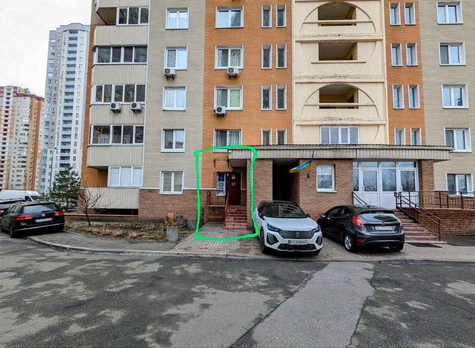 Приміщення 22.4 м2 під ваш бізнес з окремим входом Лаврухіна Троєщина