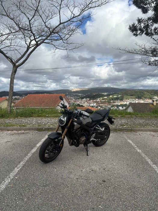 Honda Cb650r 2024 Pearl Smokey Grey 35 KW