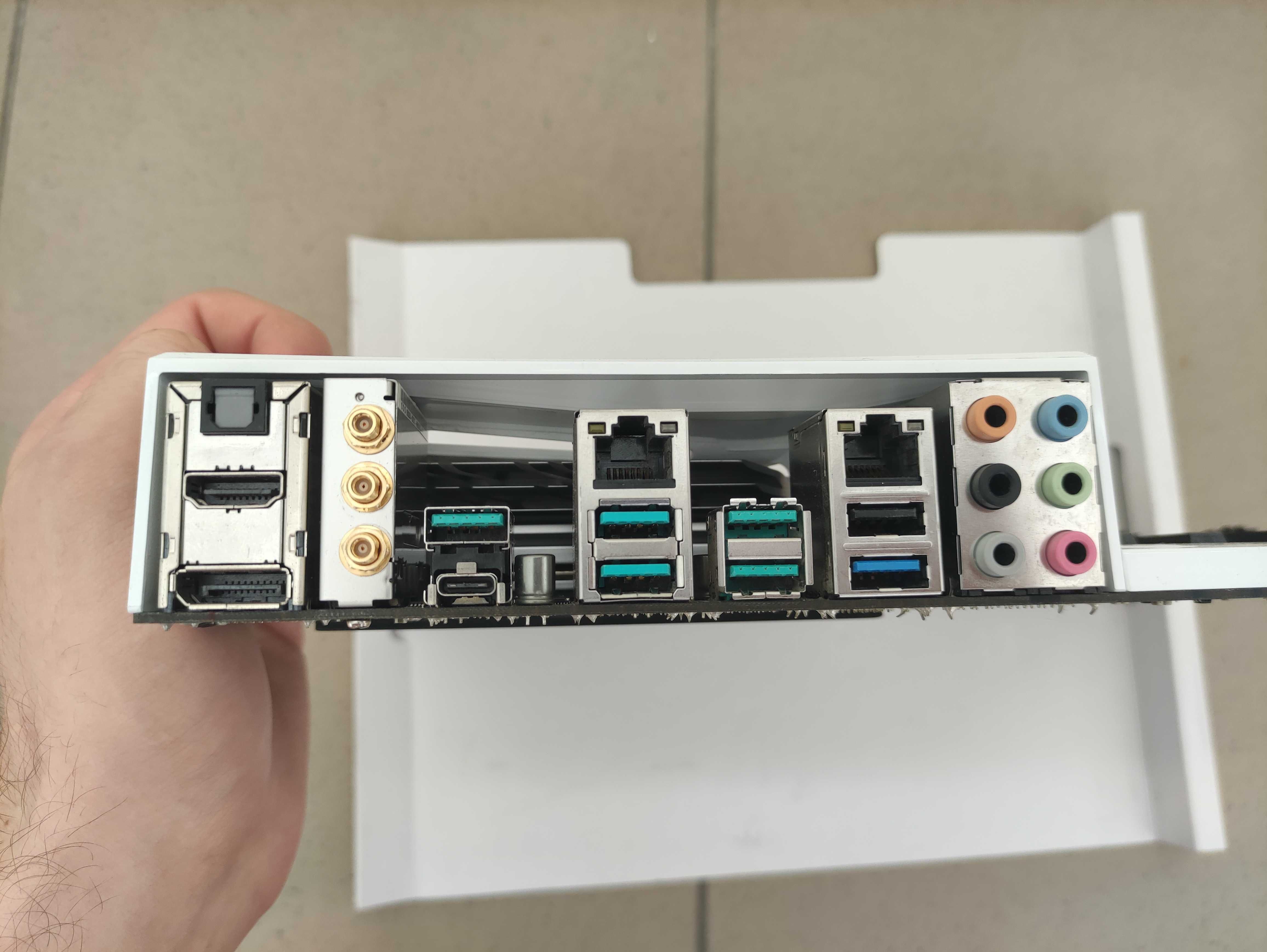Материнская плата ASUS Z170 Deluxe 1151 4xDDR4 WiFi 6x SATA 1xM2 PCI-E