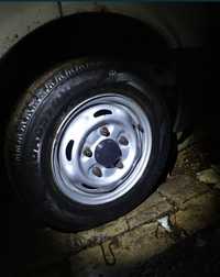 Шины   195 70 R15C ROADSTONE ( NEXEN) зимние шипованные