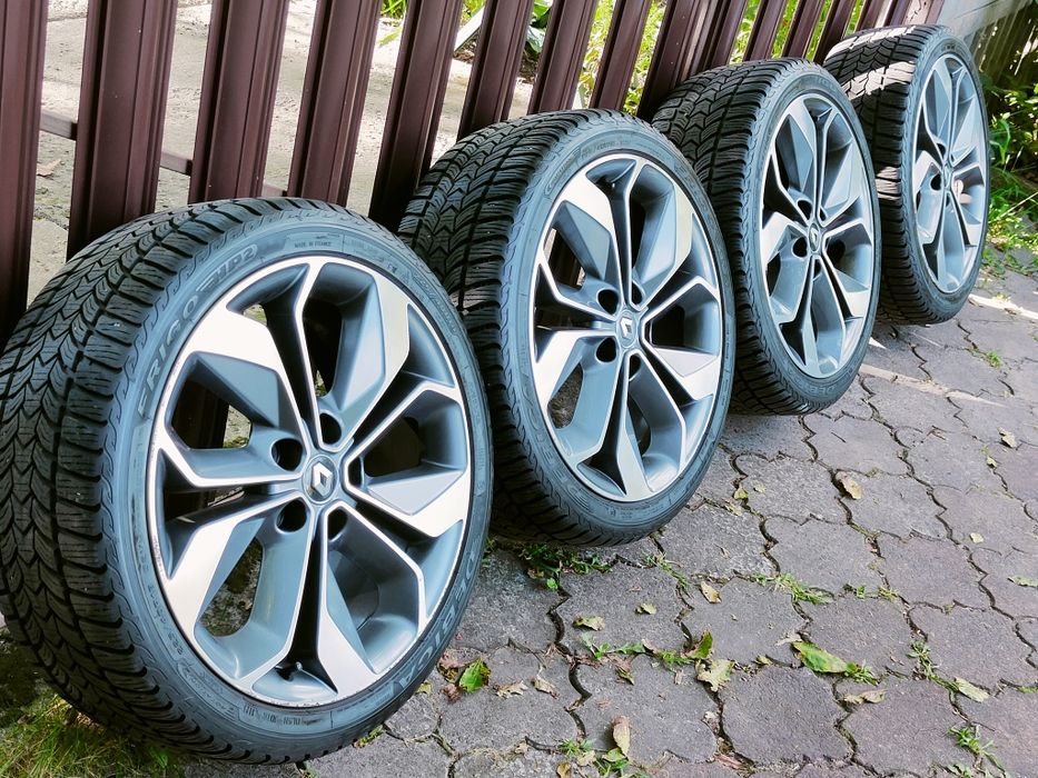 Opony zimowe 225/40 R18 z alufelgami