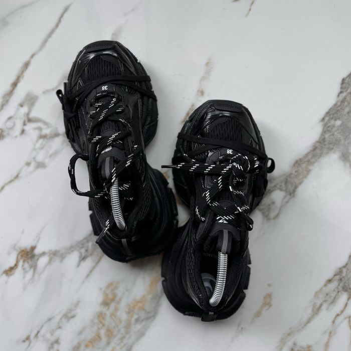Balenciaga 39 3XL original black new runner off женские