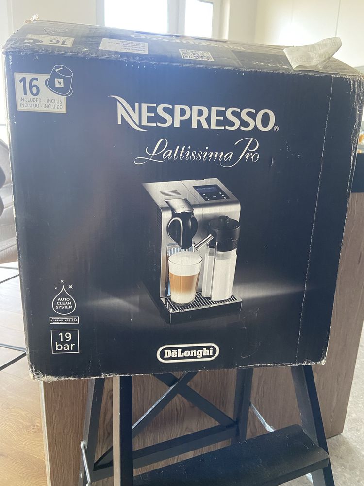 Ekspres DeLONGHI EN750.MB LATTISSIMA PRO nespresso