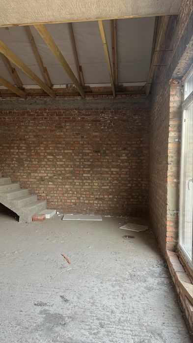 Котедж за Луцьким кільцем .Можна під єОселю