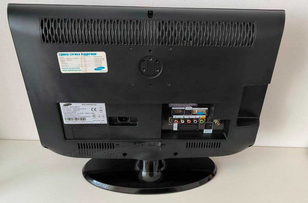 Телевизор Samsung LE22C450E1W