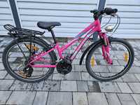 Różowy rower dla dziewczynki.