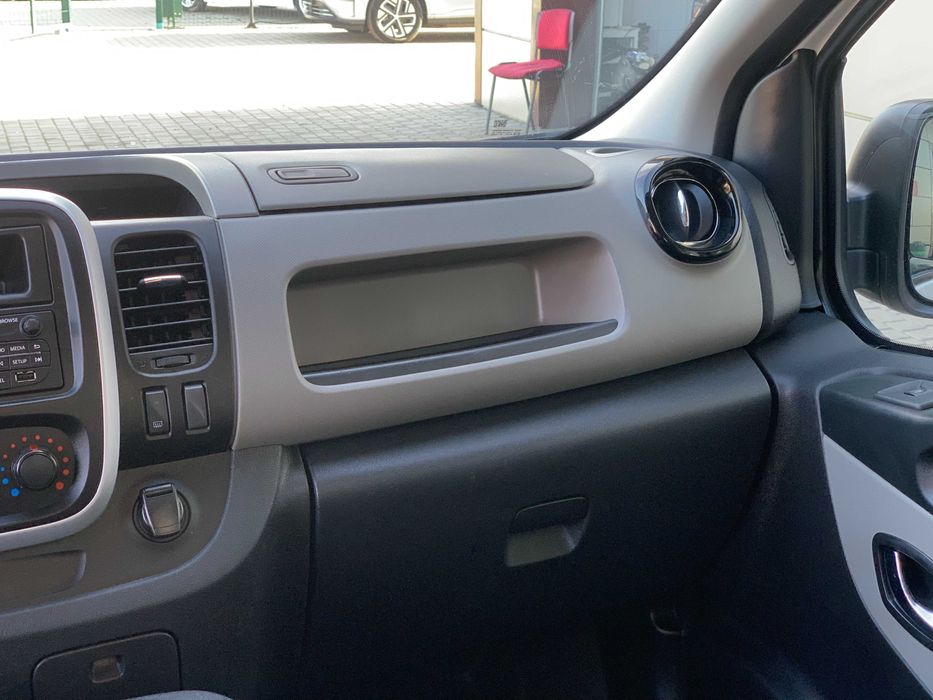 Renault Trafic 2019 9 місць