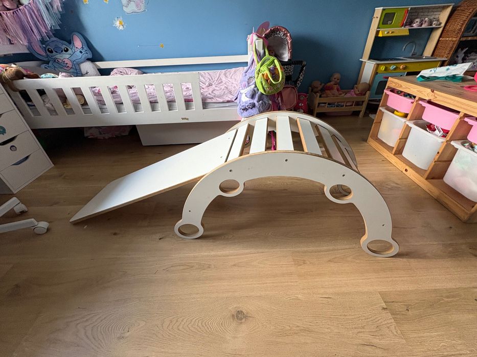 Bujak drewniany ze zjeżdżalnią