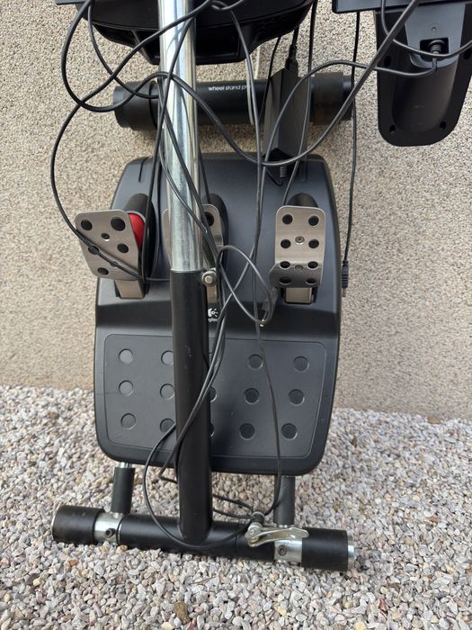 Wheel stand pro - stojak na kierownicę