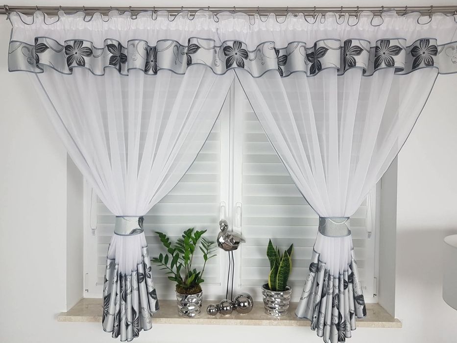 Firana gotowa 400 x 150 cm