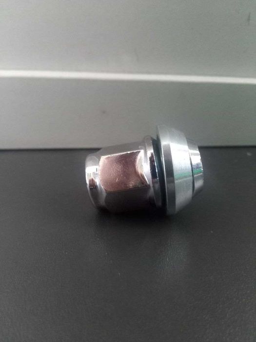 Гайки 14x1.5 с увеличенным конусом. Колесные гайки на Ford.