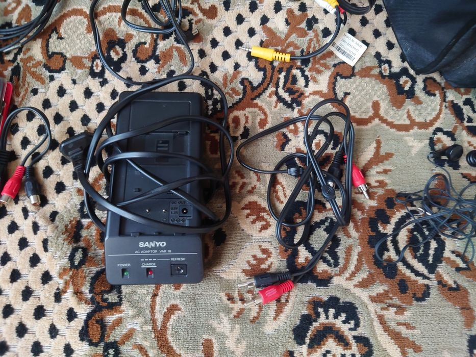 Вінтажна камера Sanyo VM-RZ1P, 8mm camcorder, made in Japan