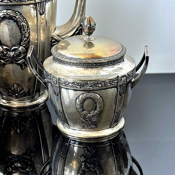 Srebrny komplet do kawy Fabryki Peter Bruckmann & Sons próba 800